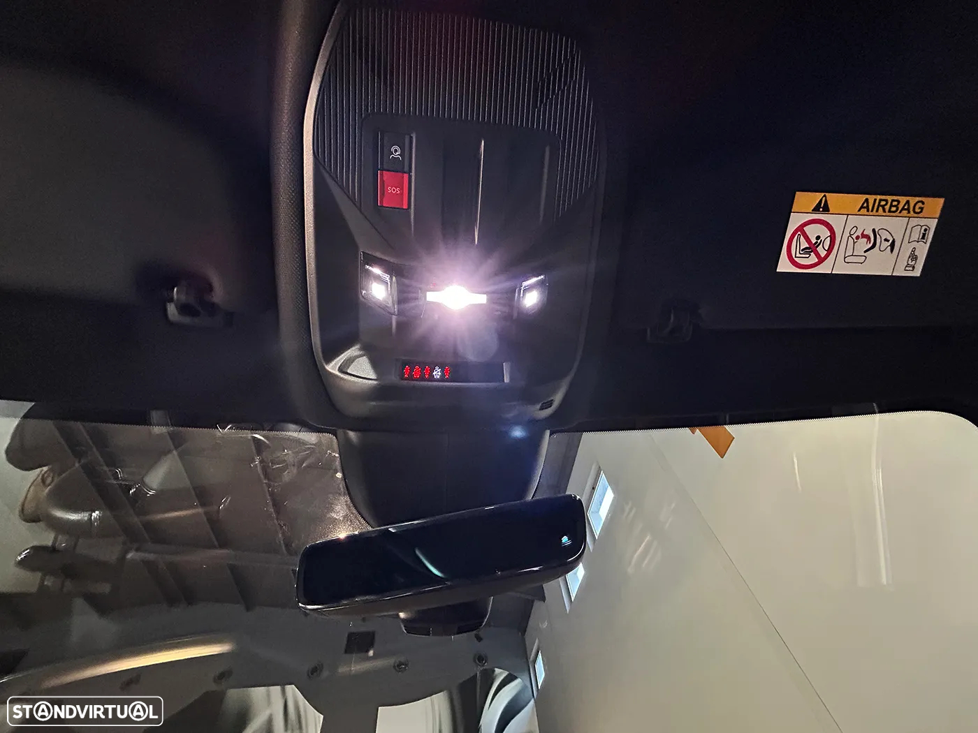 Peugeot 408 1.6 Hybrid GT e-EAT8 - 40