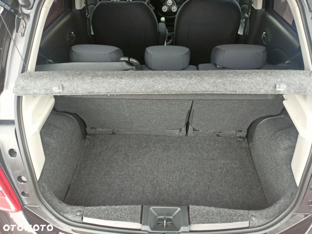 Nissan Micra - 24