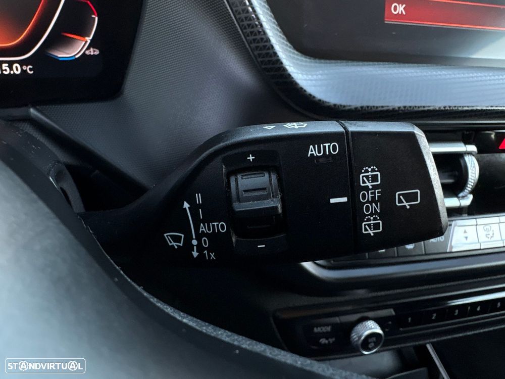 BMW 118 i Pack Desportivo M Auto - 38