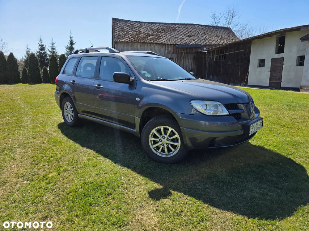 Mitsubishi Outlander 2.0 Intense DAKAR - 2