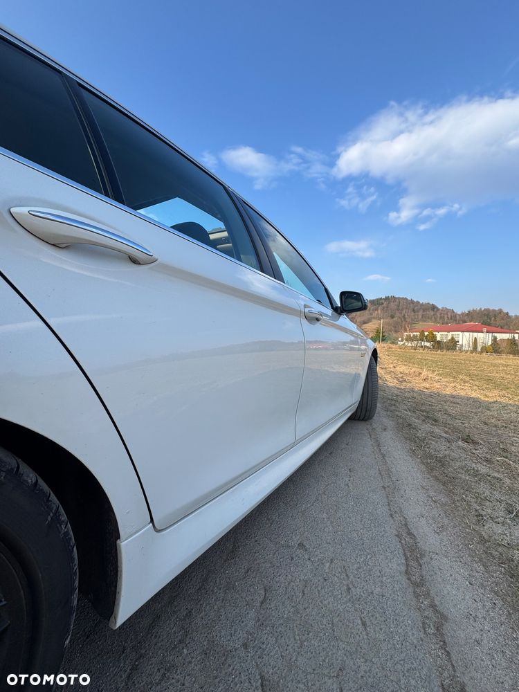BMW Seria 5 535i xDrive Sport-Aut Luxury Line - 25
