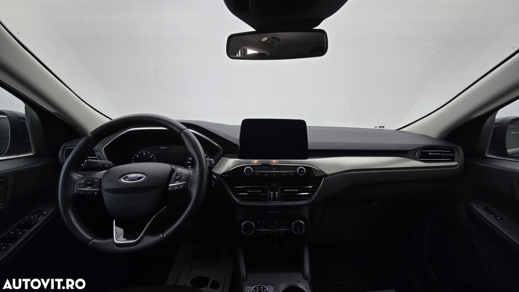 Ford Kuga - 14