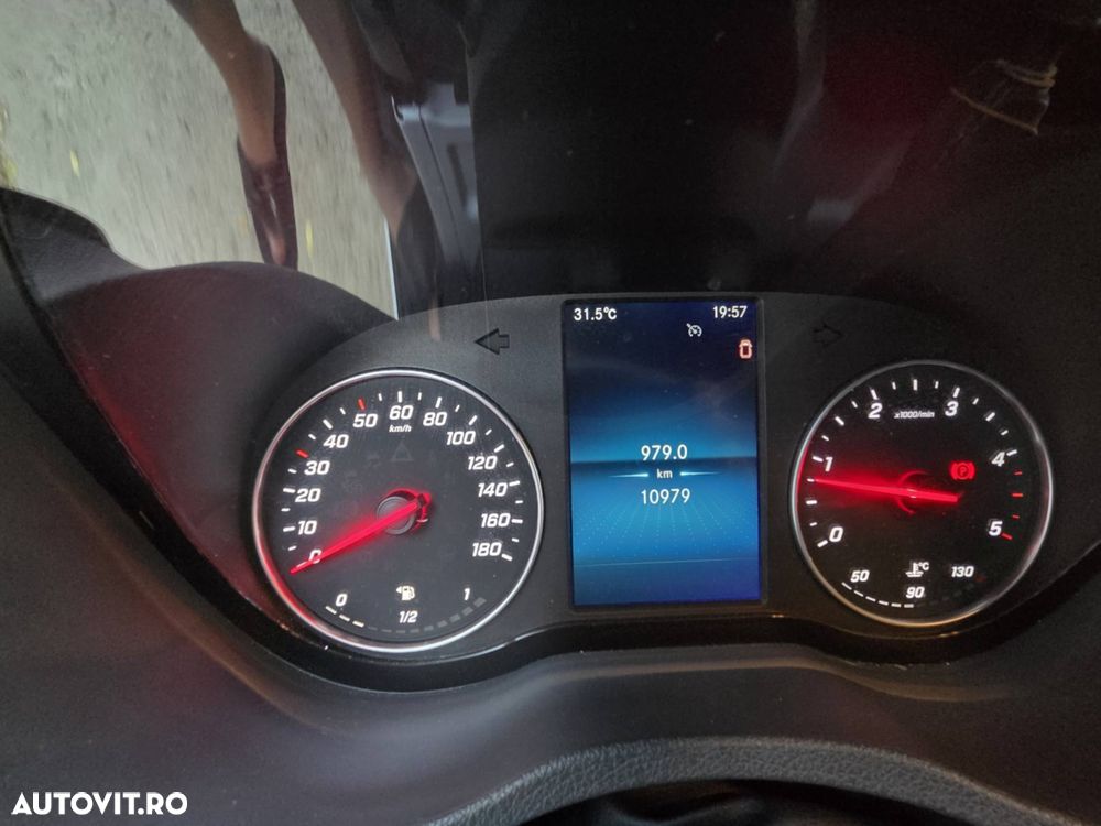 Mercedes-Benz Sprinter 317 CDI 170CP L2H2 RWD 6MT - 15
