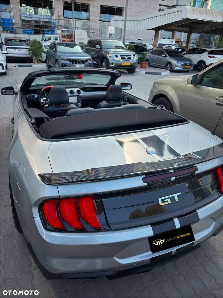 Ford Mustang - 7