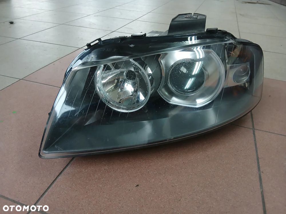 Audi A3 8P Reflektor Przód Przedni Lewy Xenon 8P0941003M - 1