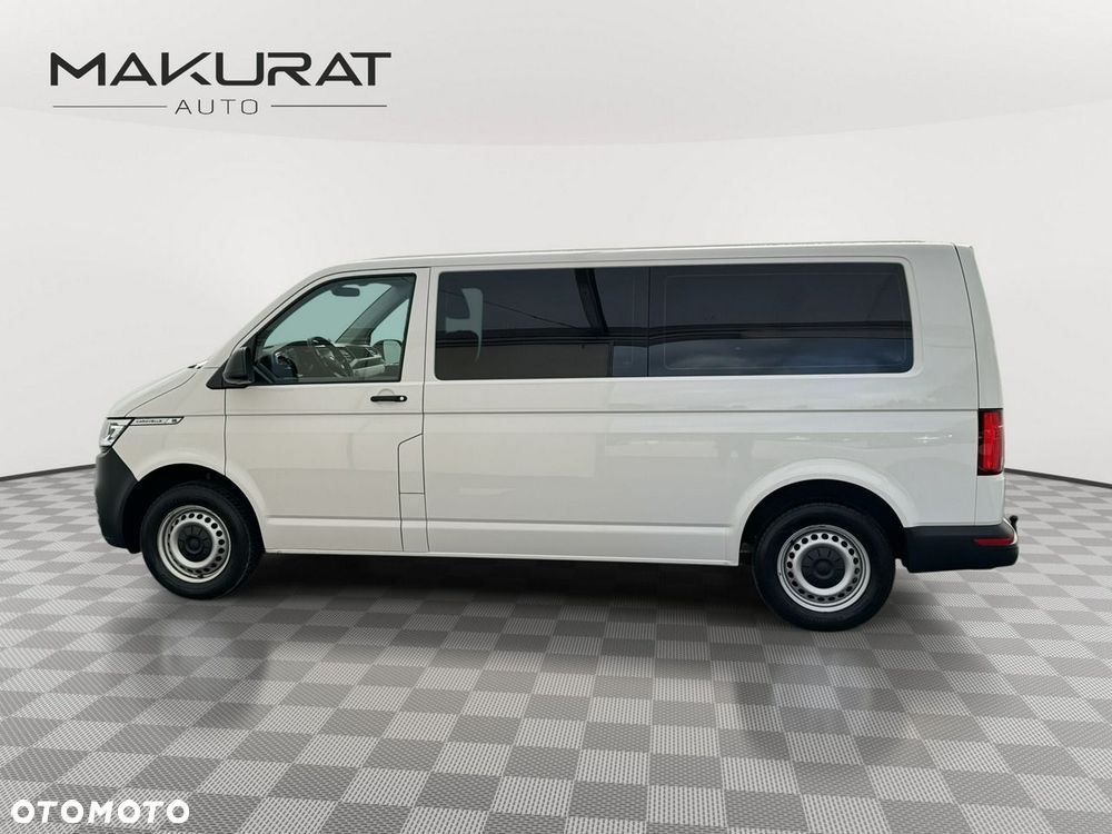 Volkswagen Caravelle - 10