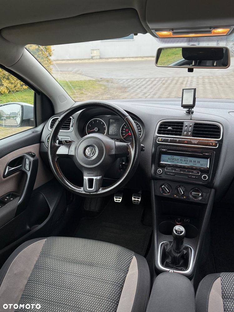 Volkswagen Polo Cross - 8