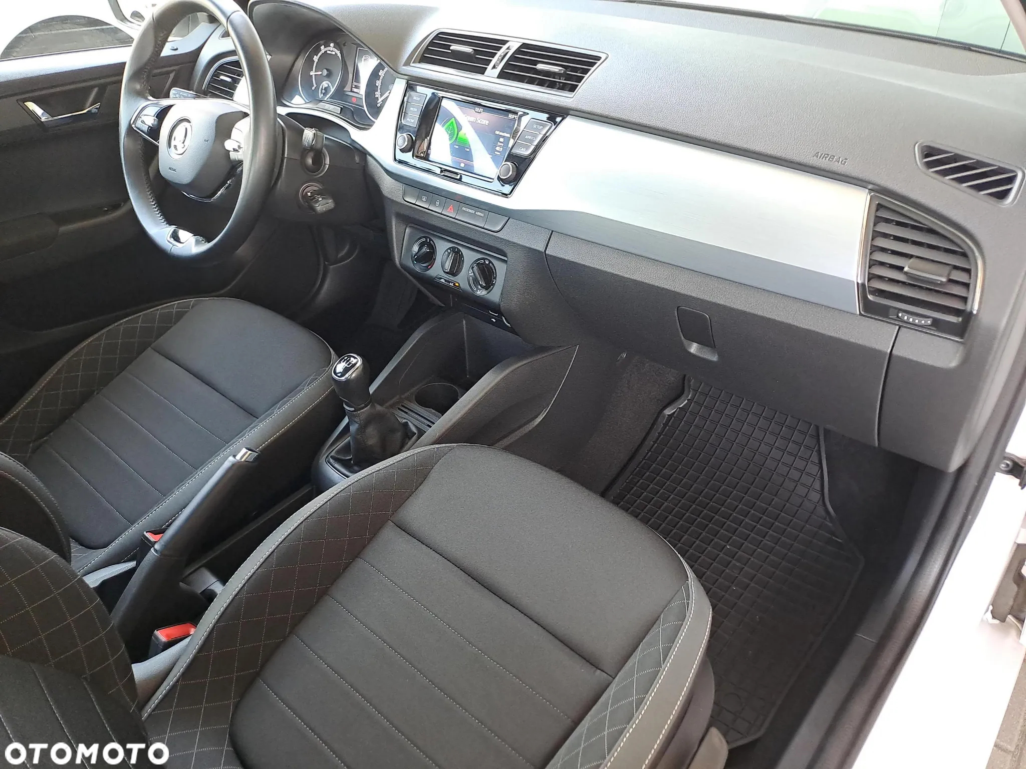 Skoda Fabia 1.0 TSI Ambition - 10
