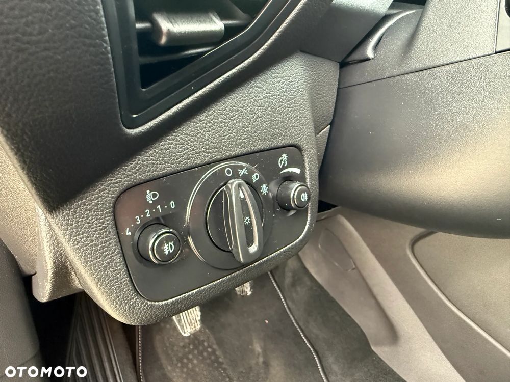 Ford Kuga 2.0 TDCi 4x4 Trend - 38