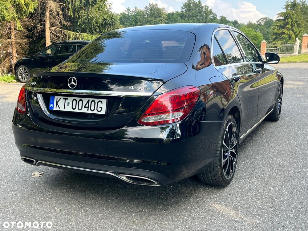 Mercedes-Benz Klasa C 300 9G-TRONIC - 8
