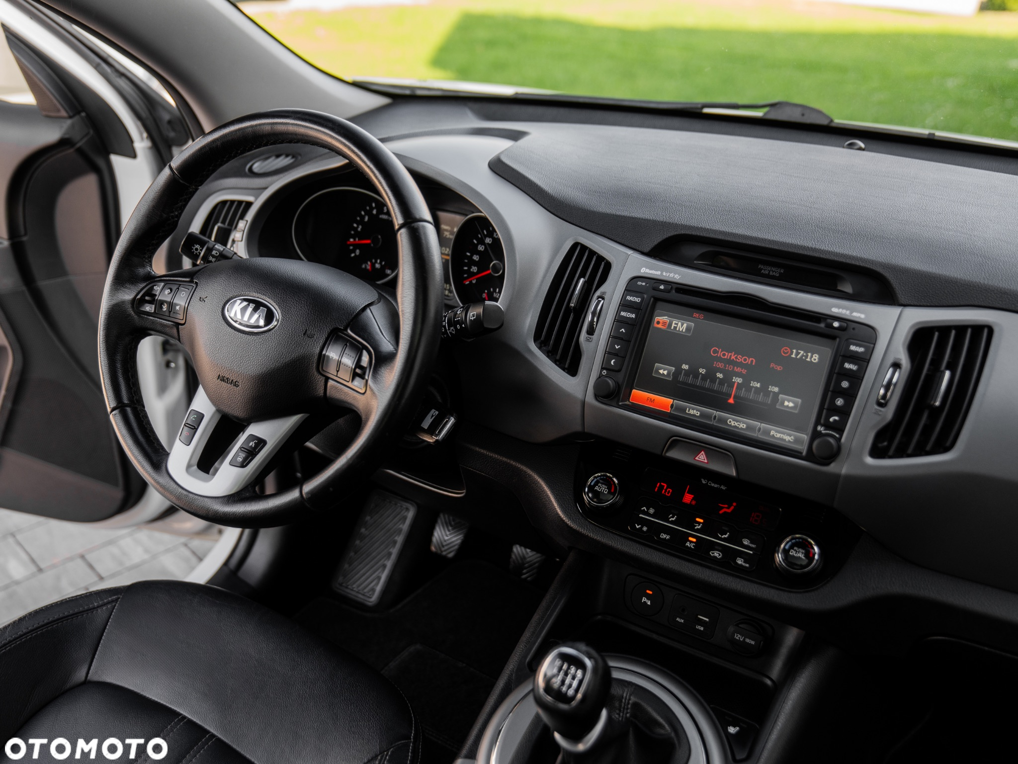 Kia Sportage 1.7 CRDI Business Line M 2WD - 29