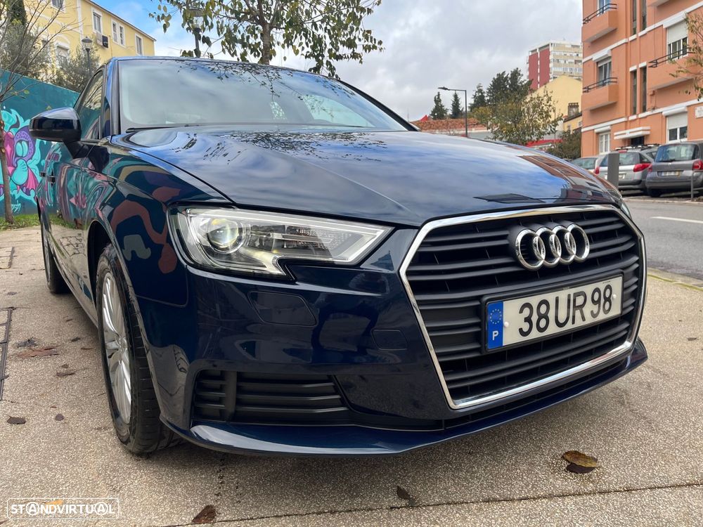 Audi A3 Sportback 1.6 TDI Design - 6