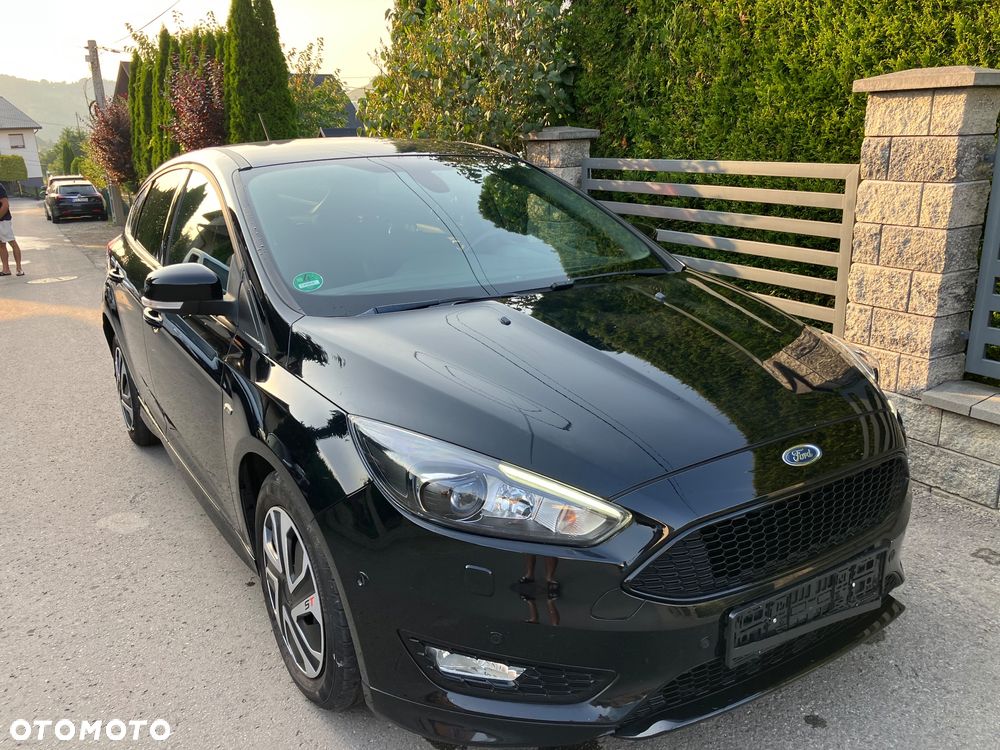 Ford Focus 1.5 EcoBoost ST-Line - 5
