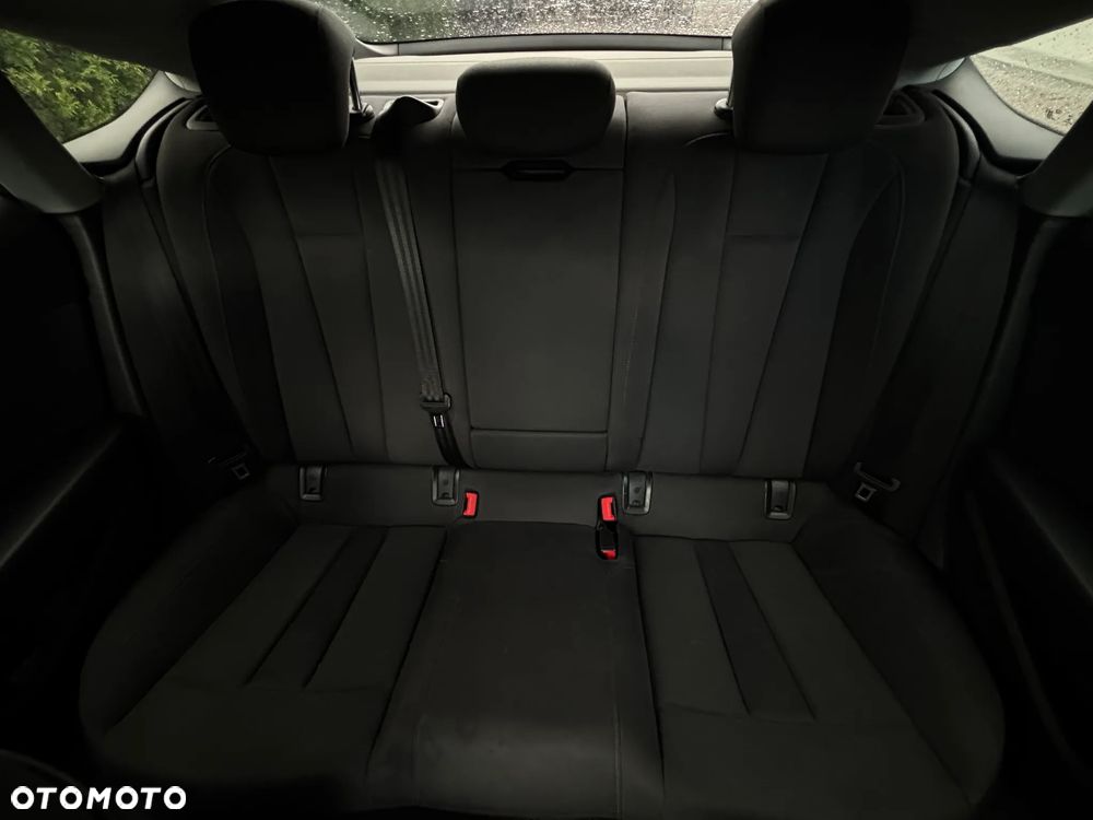 Audi A5 Sportback 2.0 TDI ultra S tronic - 11