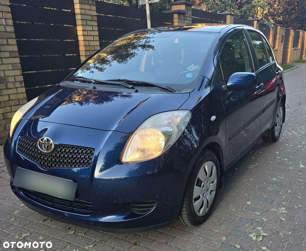 Toyota Yaris 1.3 Sol - 1