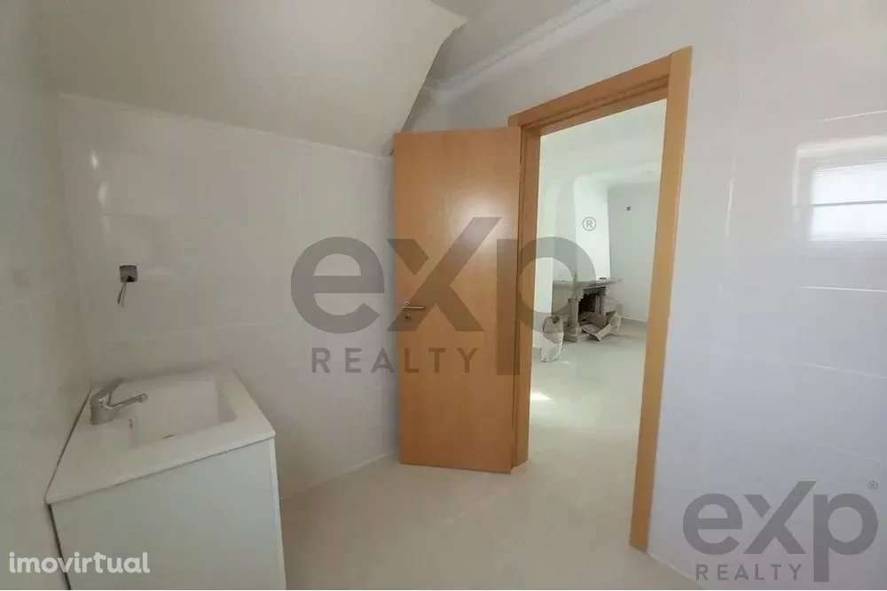 Moradia - Foros da Amora - Grande imagem: 4/33