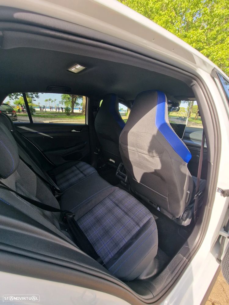 VW Golf 1.5 eHybrid OPF DSG GTE - 17