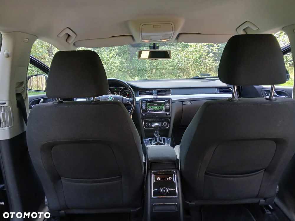 Skoda Superb 2.0 TDI 4x4 DSG FAMILY - 11