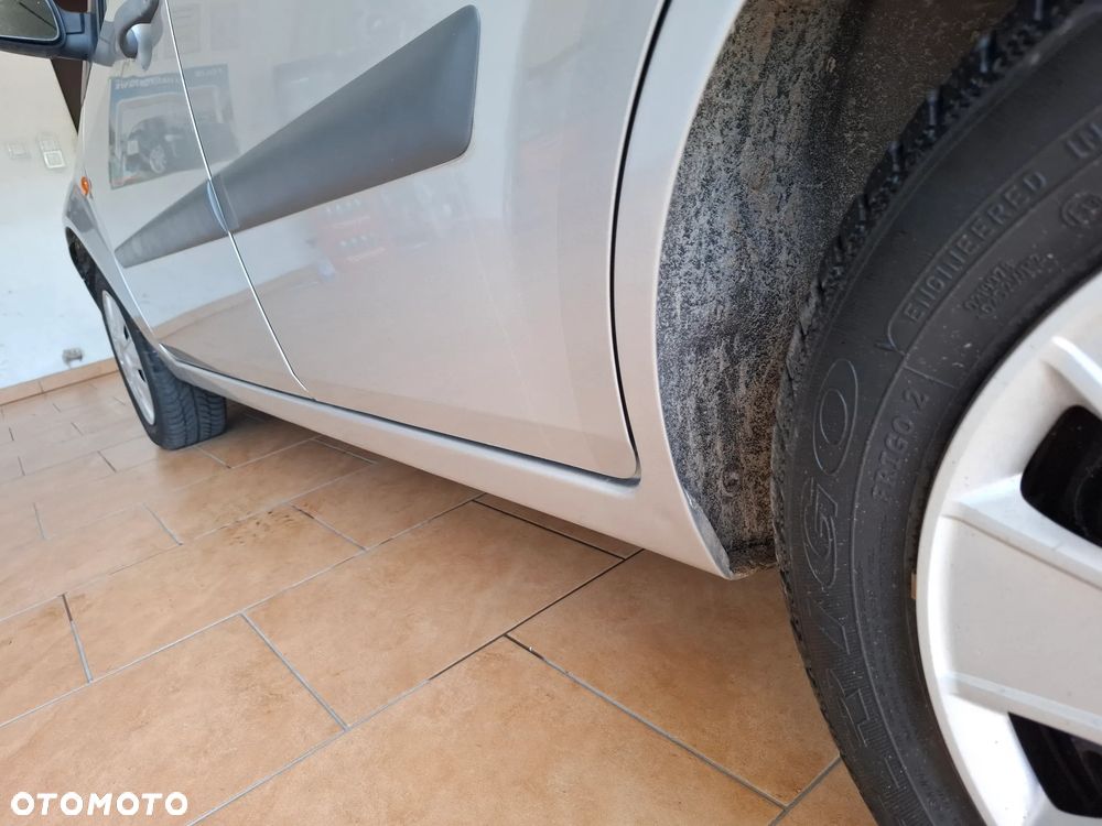 Ford Fiesta 1.3 Style - 24