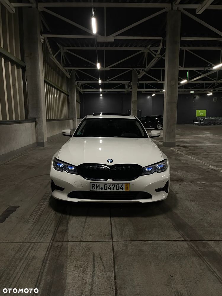 BMW Seria 3 320d Sport Line Shadow - 6