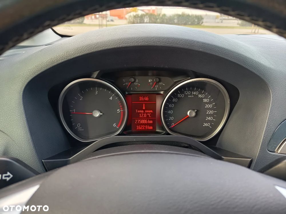 Ford S-Max - 13