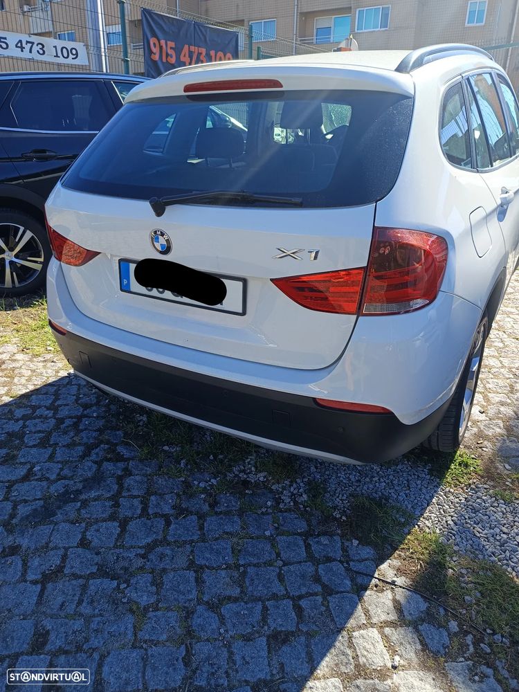BMW X1 18 d sDrive Line Sport - 1