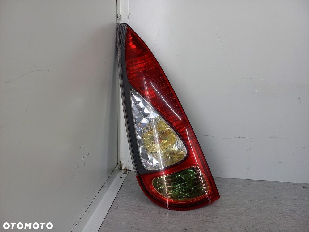 LAMPA TYLNA LEWA TOYOTA YARIS VERSO 52-091 5D - 1