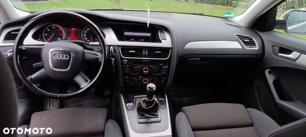 Audi A4 Avant - 9