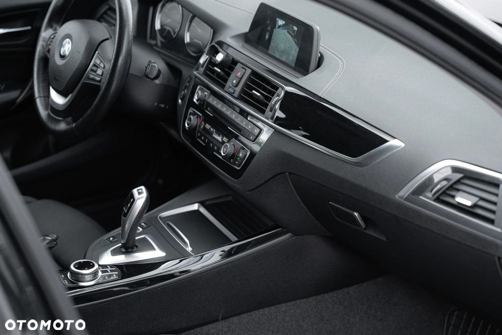 BMW Seria 1 118d Sport Line - 13