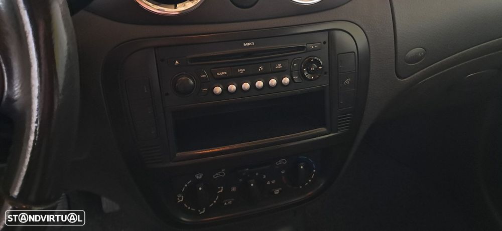 Citroën C2 1.1 VTR Airdream - 8