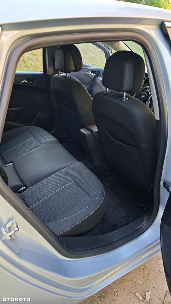 Opel Astra 1.6 CDTI Cosmo - 36