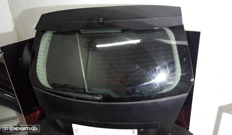 Tampa Da Mala Fiat Stilo (192_) - 1
