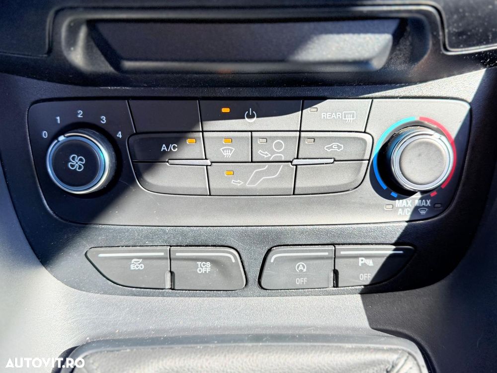 Ford Tourneo Connect 1.5TDCi Start-Stop Trend - 24