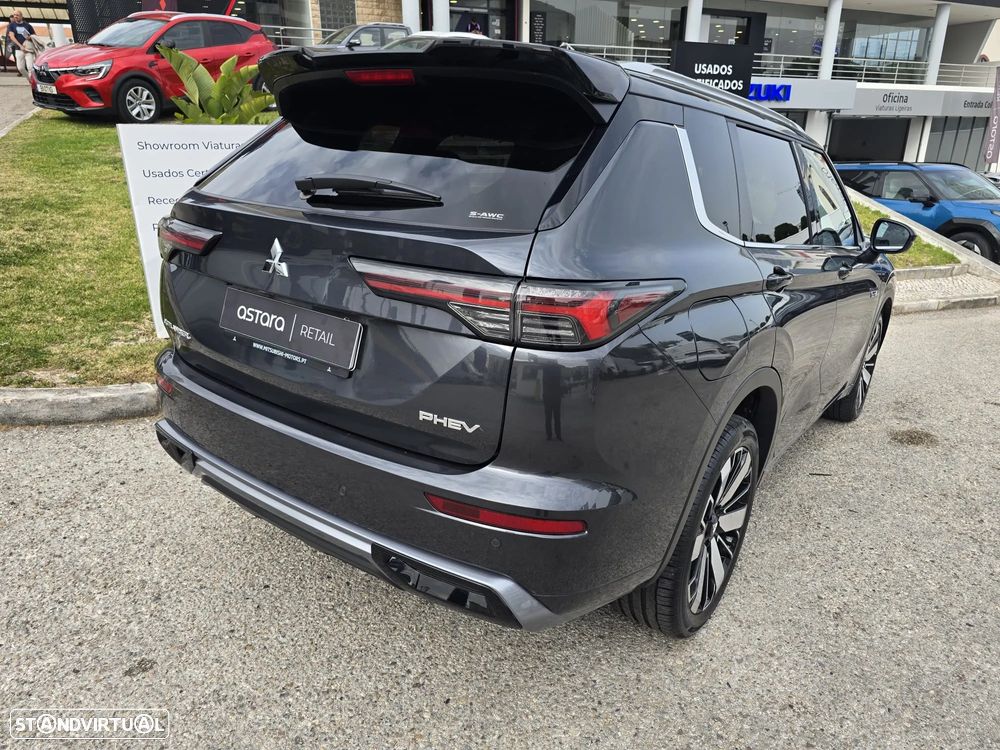 Mitsubishi Outlander 2.4 PHEV Instyle - 10