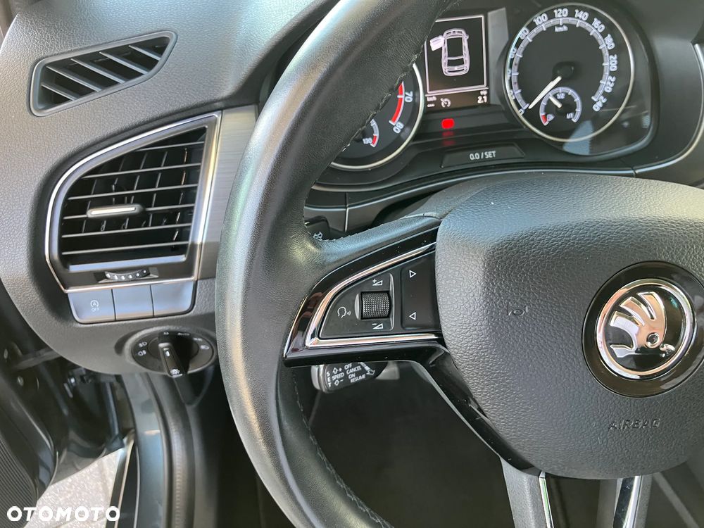 Skoda Fabia 1.0 TSI Monte Carlo - 18