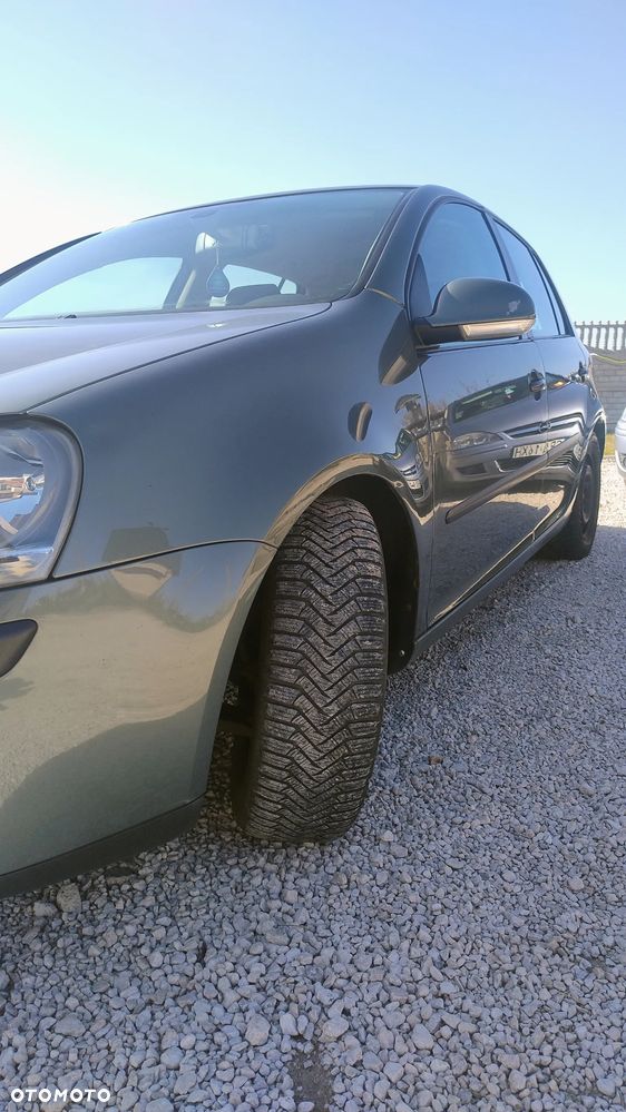 Volkswagen Golf - 10