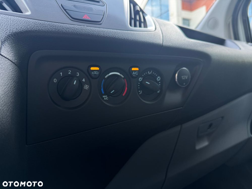 Ford Transit custom - 18