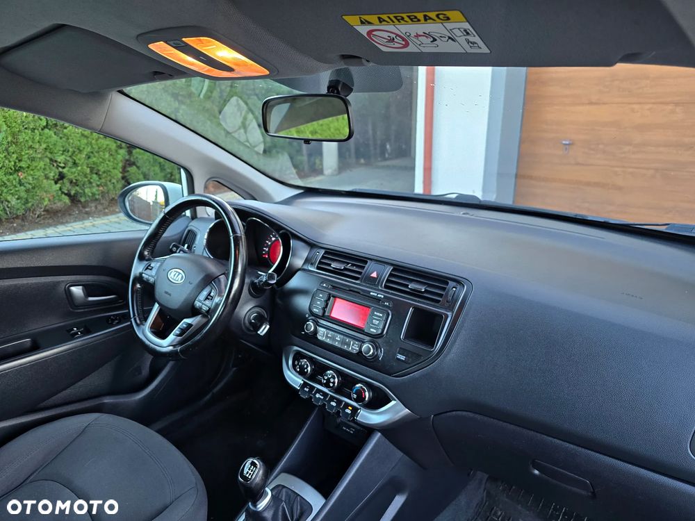 Kia Rio 1.1 CRDI Business Line - 12