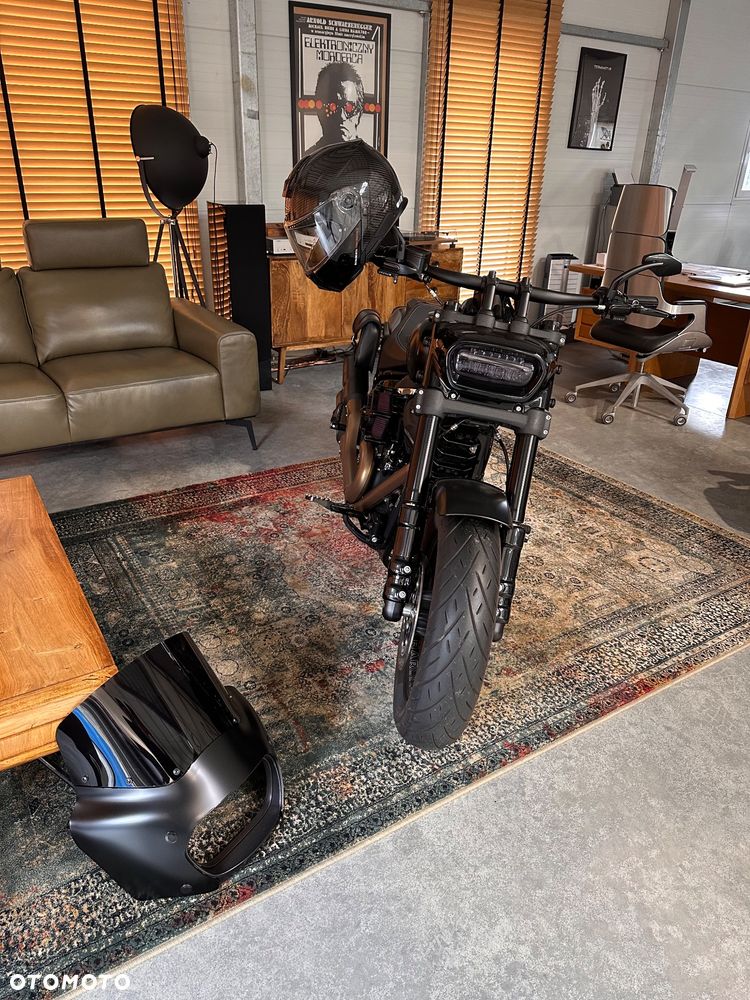Harley-Davidson Softail Fat Bob - 12