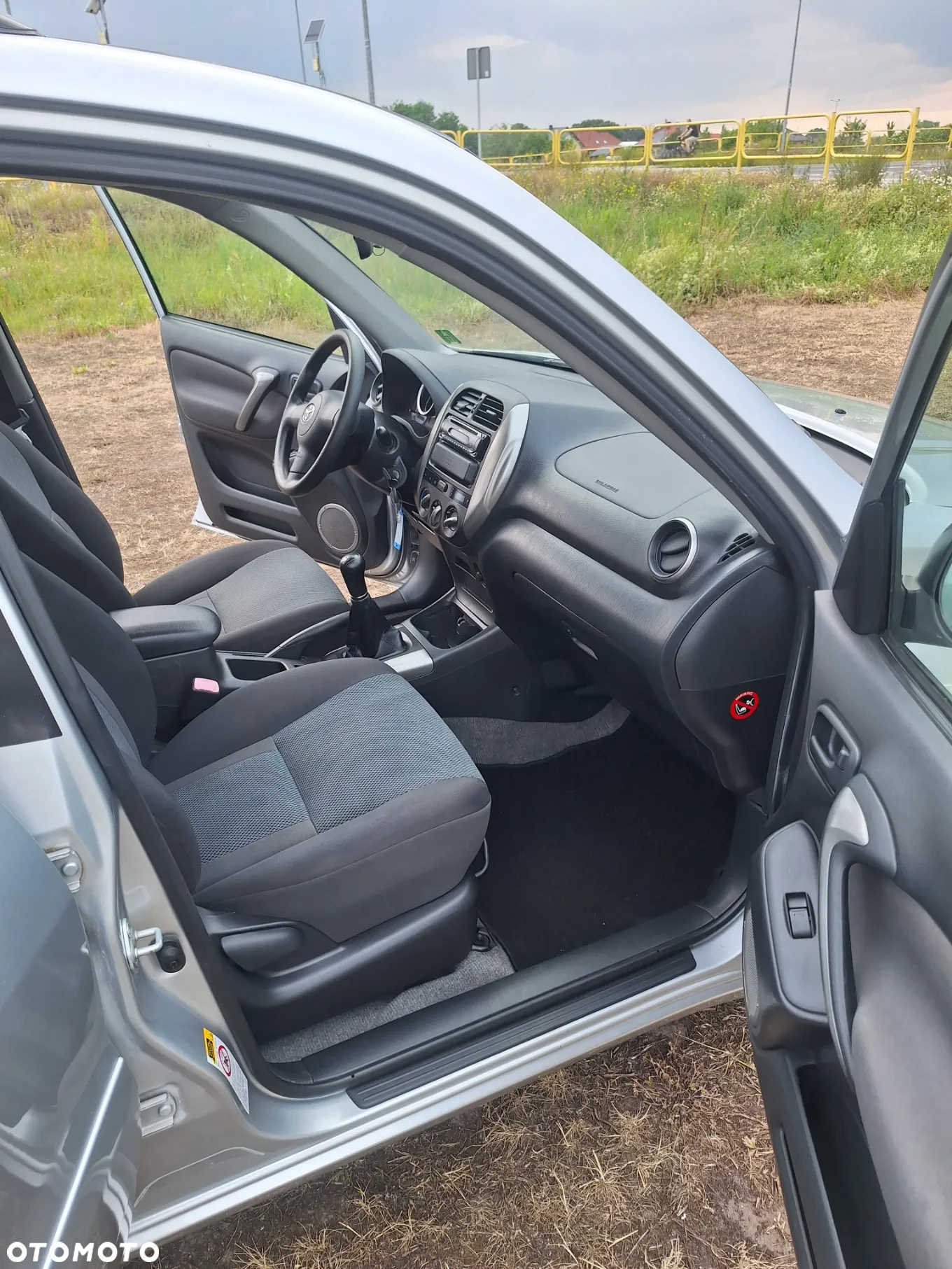 Toyota RAV4 1.8 VVT-i Terra 2WD - 38