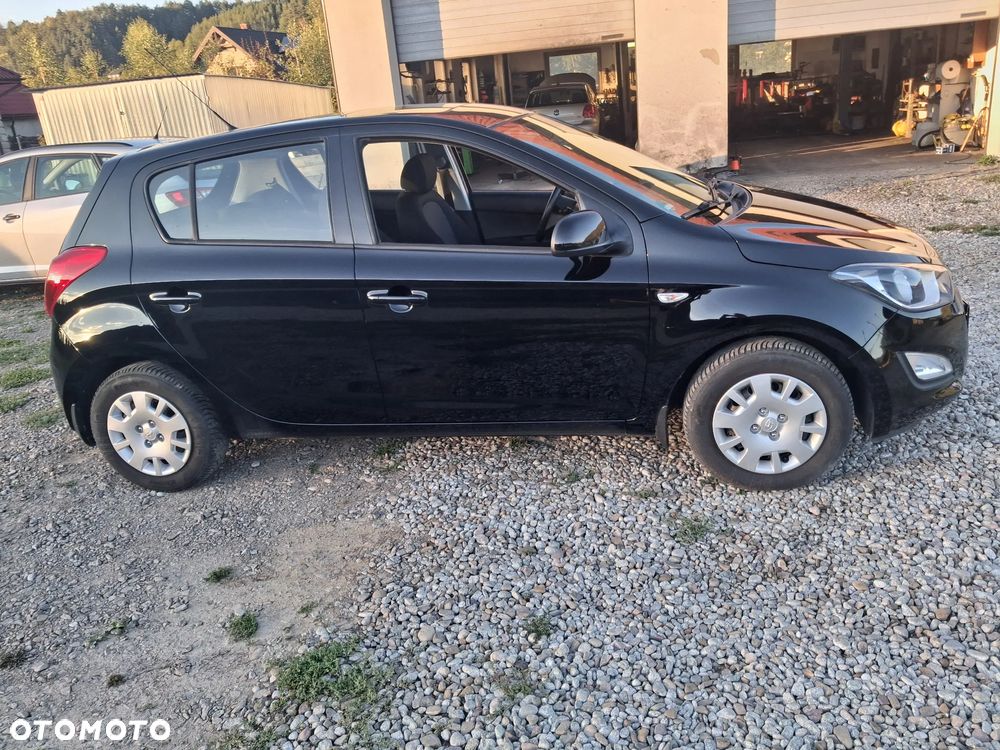 Hyundai i20 1.1 CRDi Star Edition - 4