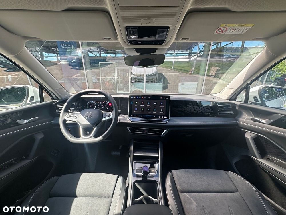 Volkswagen Tiguan - 16