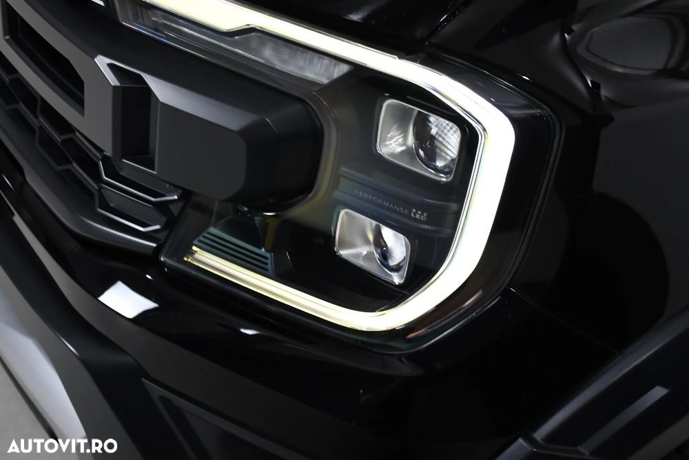 Ford Raptor - 34