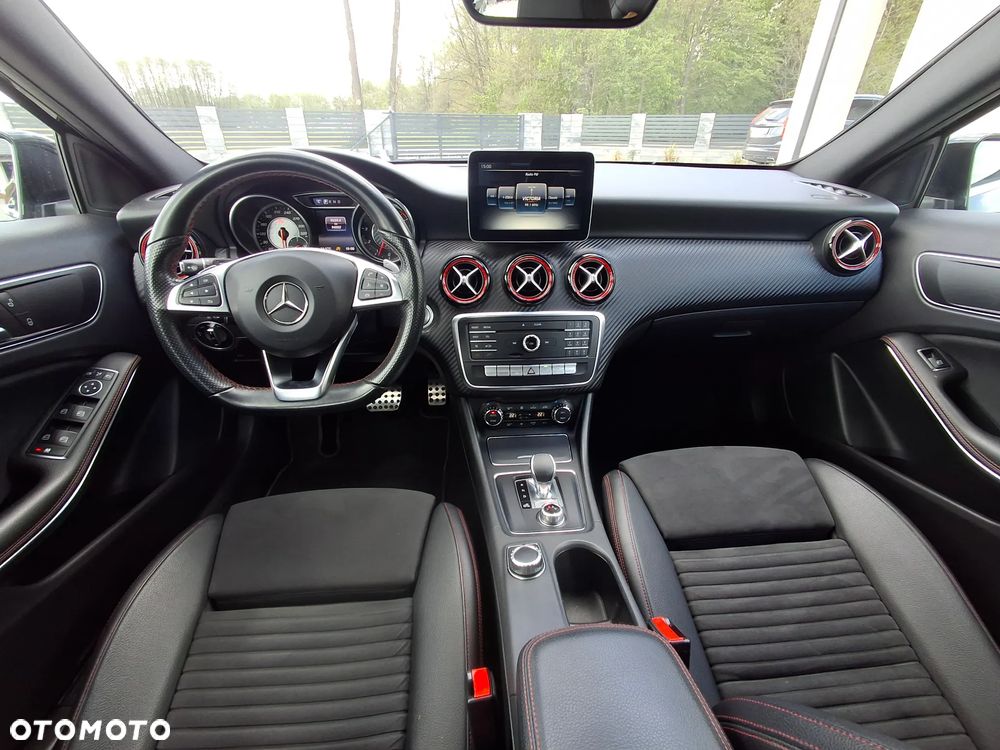 Mercedes-Benz Klasa A AMG 45 4Matic AMG Speedshift 7G-DCT - 10