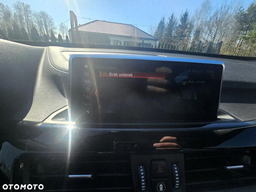 BMW X1 xDrive20d Sport Line - 24