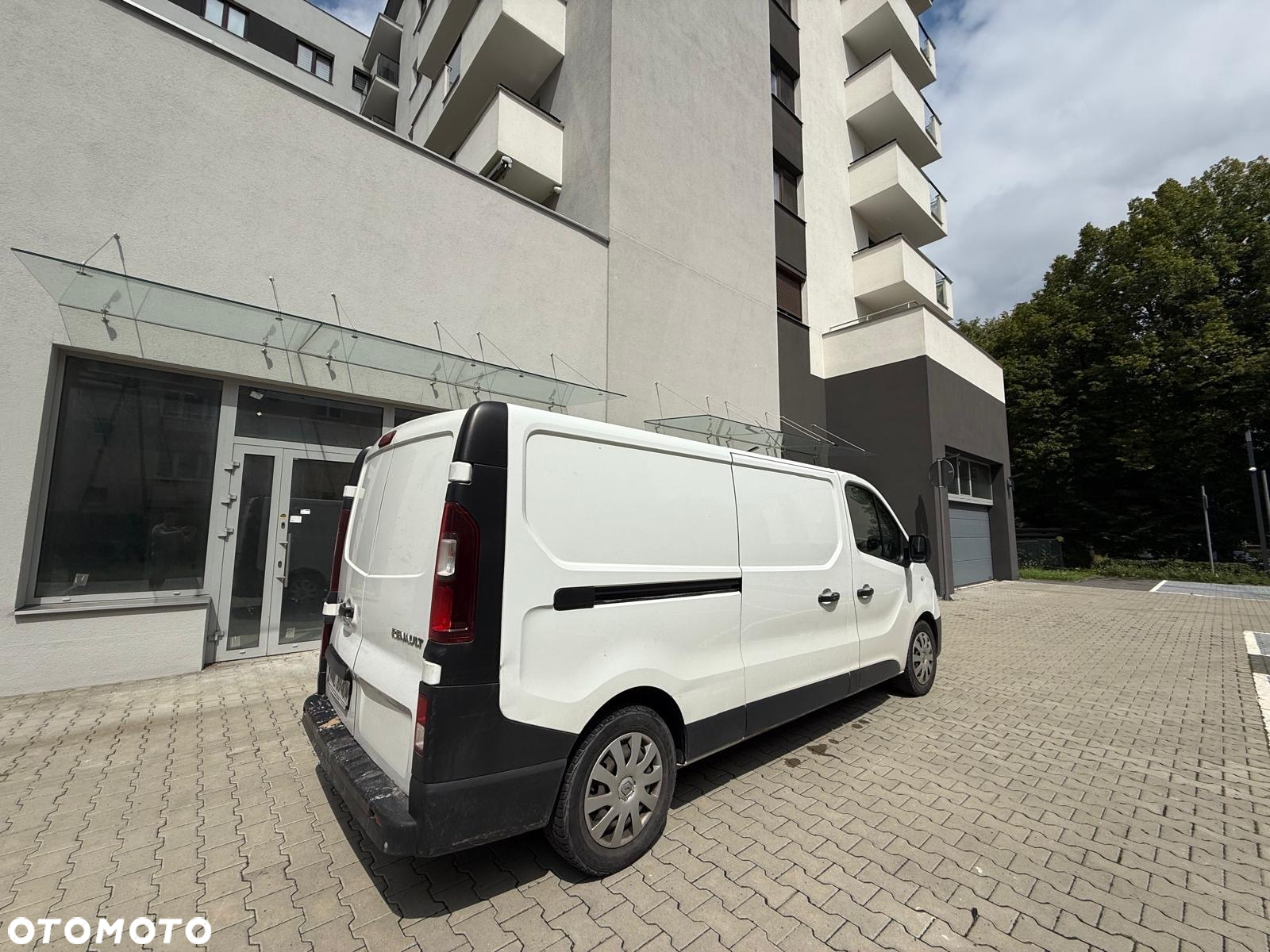 Renault Trafic - 2