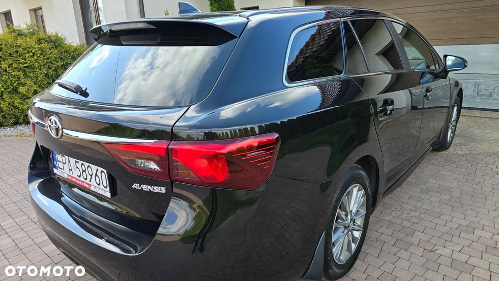 Toyota Avensis - 10