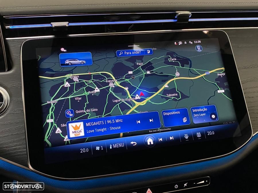 Mercedes-Benz E 300 e AMG Line - 38