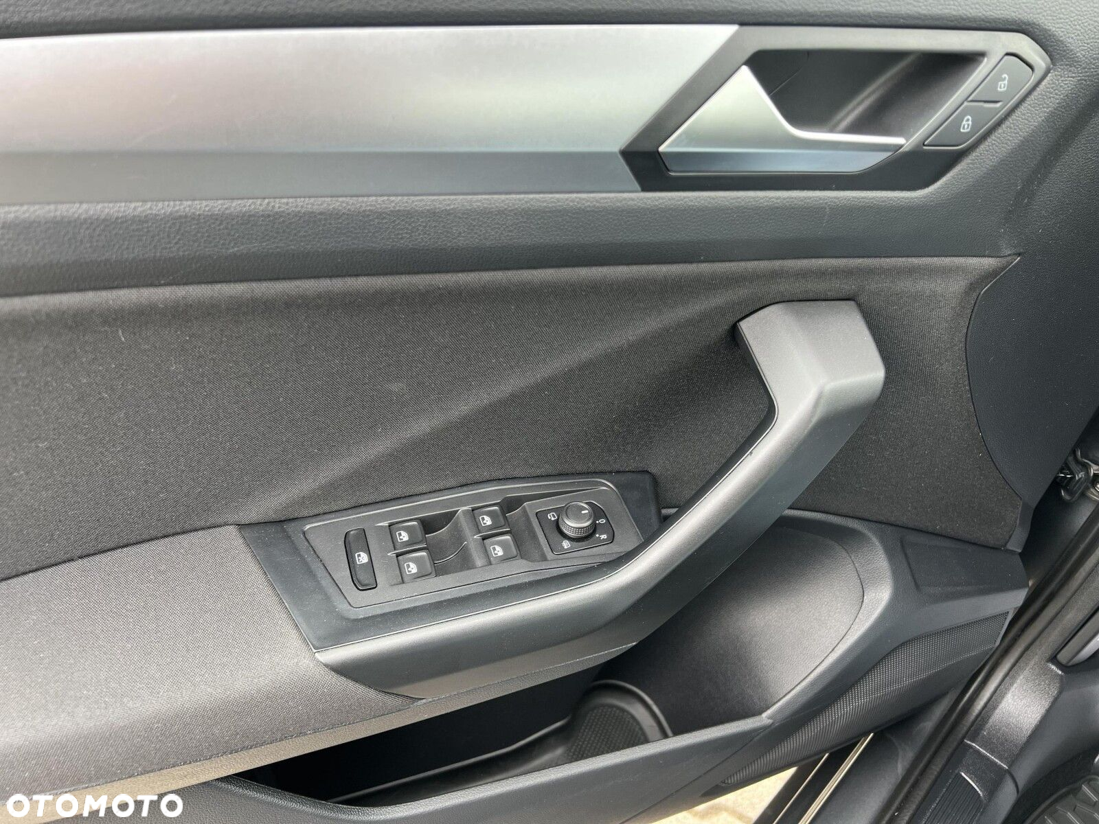 Volkswagen T-Roc 1.5 TSI Life DSG - 18