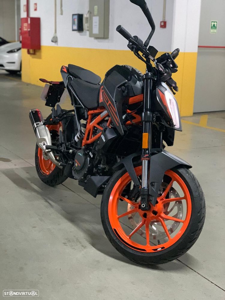 KTM 125 Duke - 1
